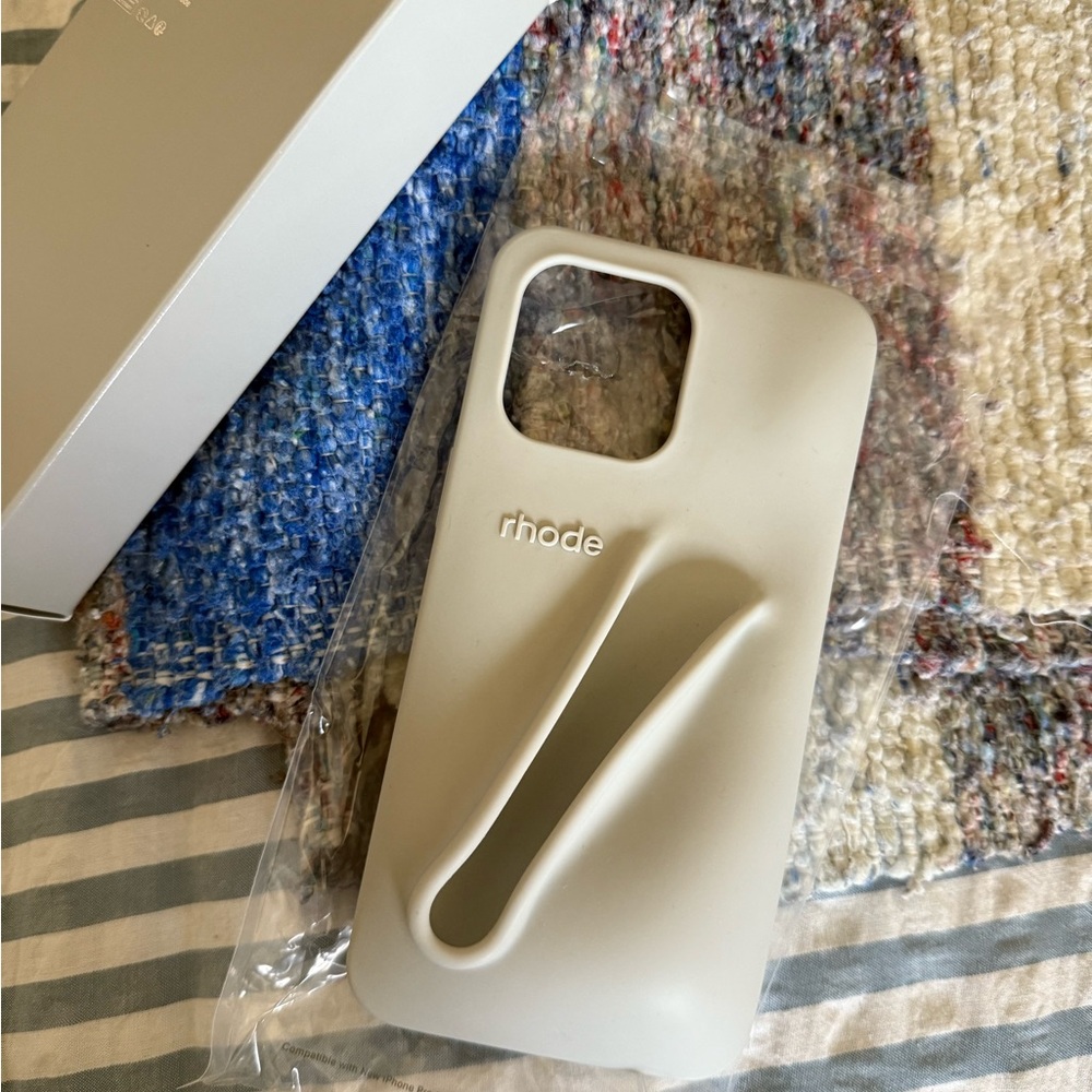 RHODE Gray iPhone 14 Pro Max Case with Finger Loop